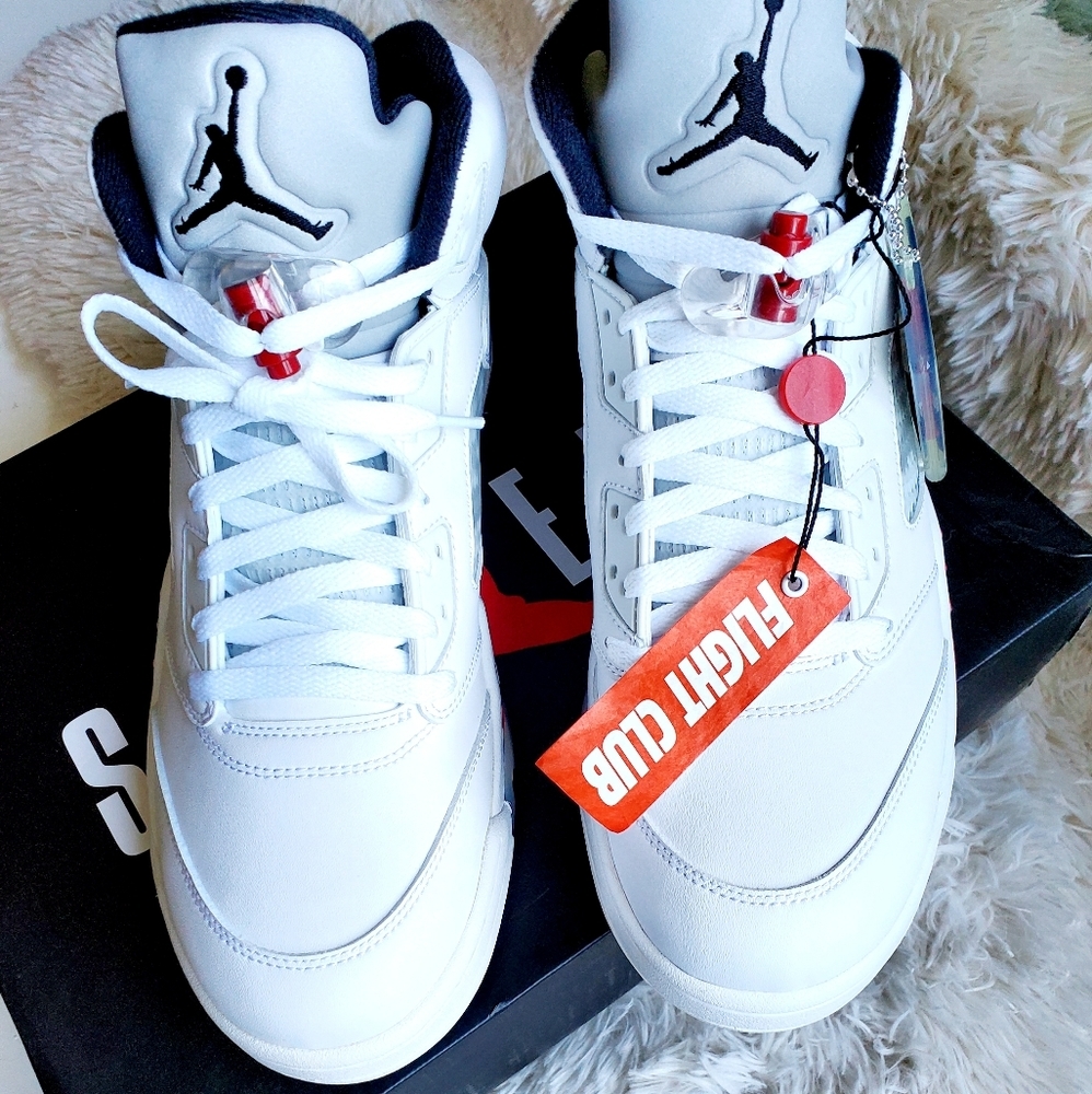 Jordan 5 White Retro Supreme's - Picture 6 of 10